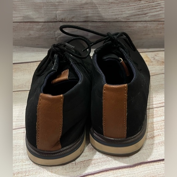 Men’s Max and Jake dress shoes, black with brown accents, size 7 - Picture 5 of 7